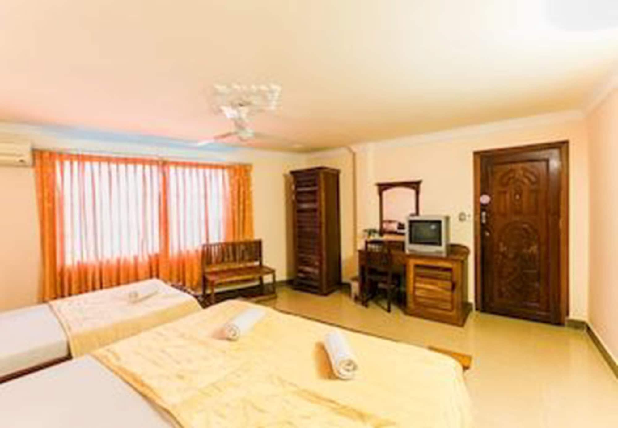 Asia Hotel Battambang Exteriör bild