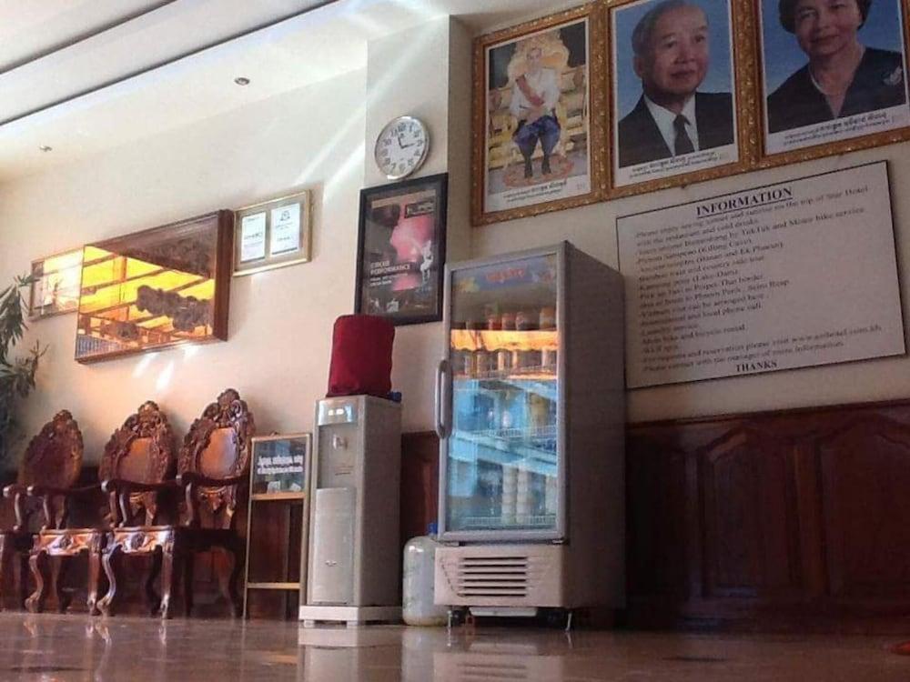 Asia Hotel Battambang Exteriör bild