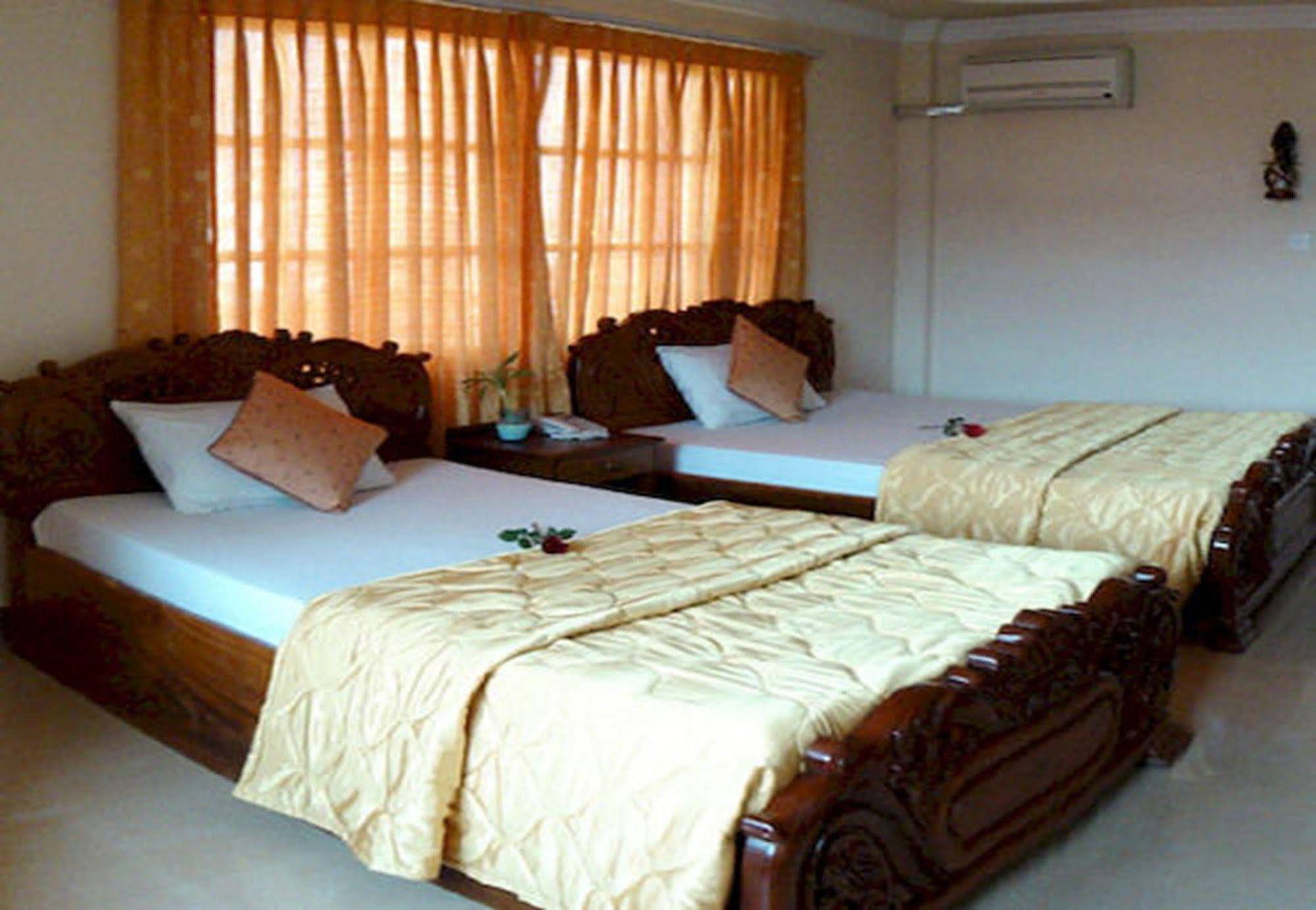 Asia Hotel Battambang Exteriör bild
